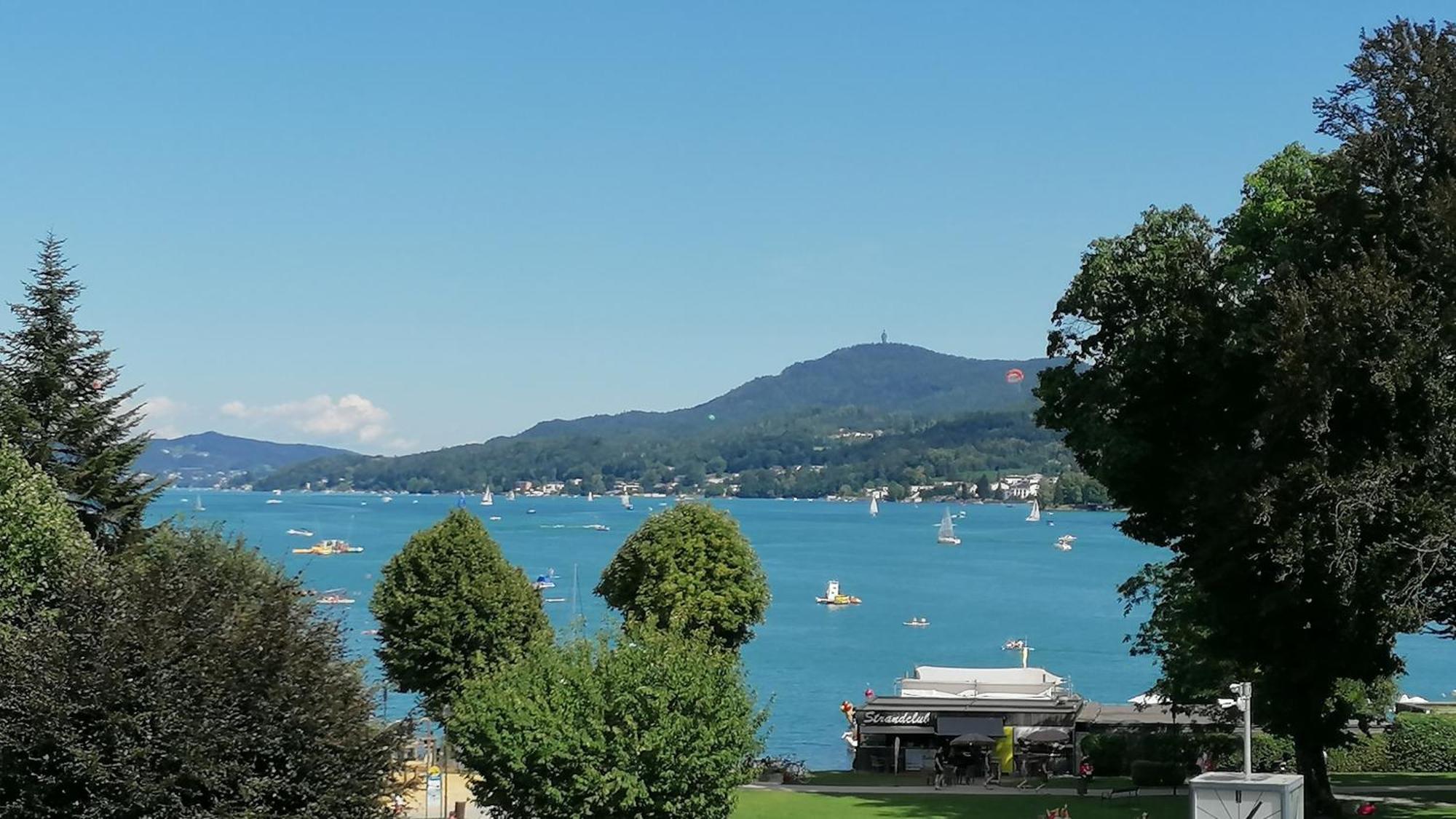 Haus Der Geschenke - Carinthia Apartment Velden am Woerthersee Exterior photo